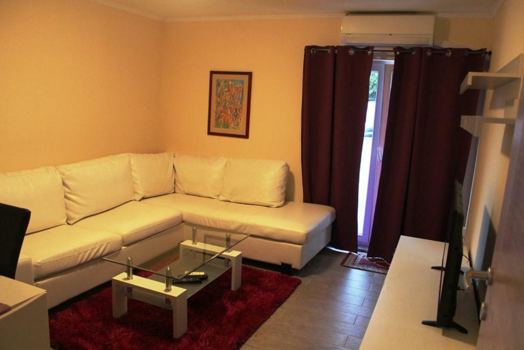 Apartment Sax Єзера Екстер'єр фото